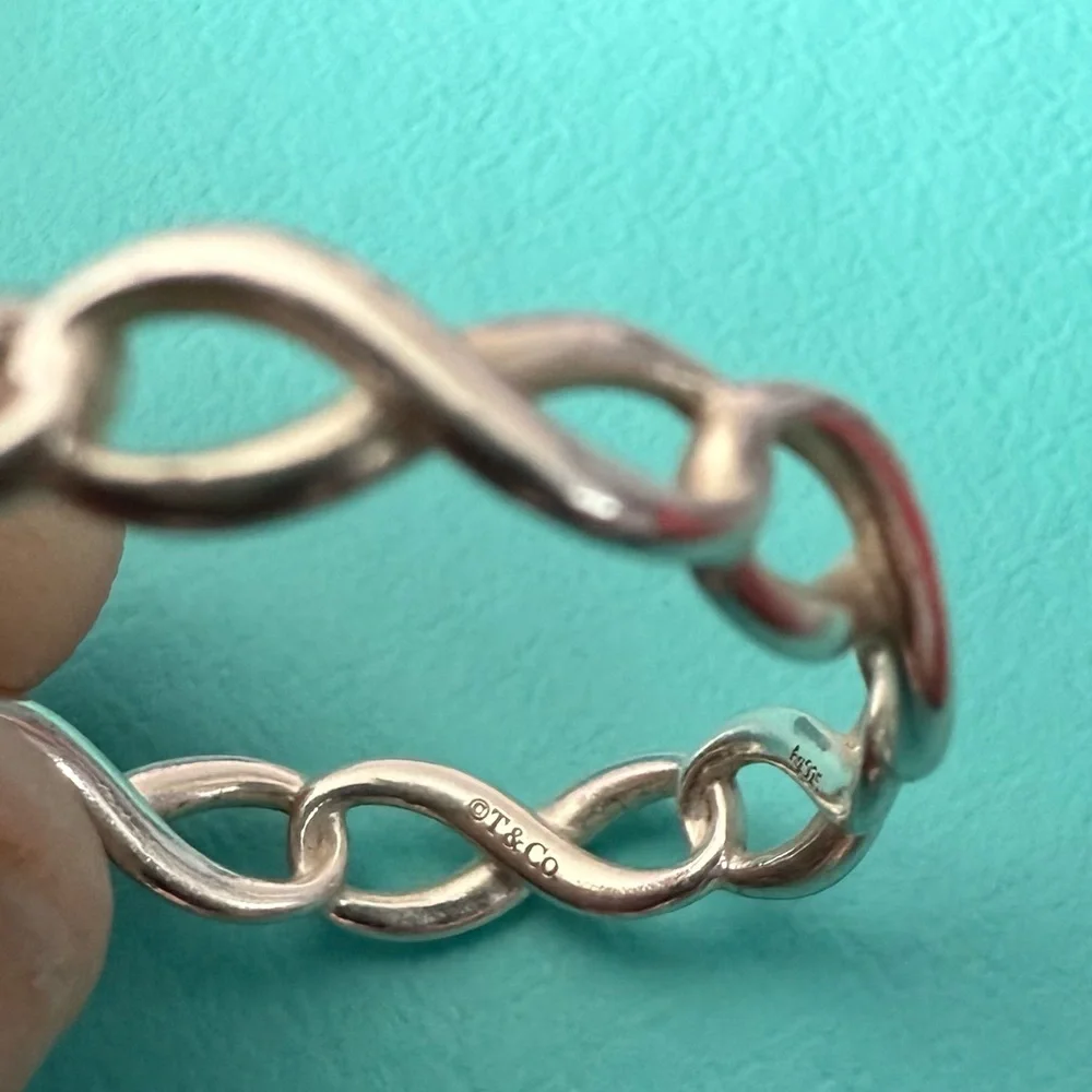 Tiffany and Co Sterling Silver eternity band ring size 8.5 - Picture 3 of 4